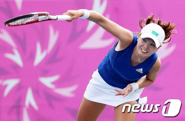 韓国女子テニスの看板選手チャン・スジョン（21、世界ランク142位）が全豪オープン予選1回戦で、55分で相手を沈め、2回戦に進出した。