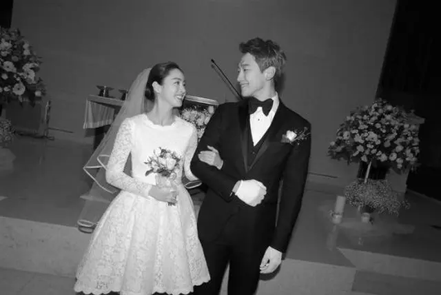 今月19日にソウルの嘉会洞（カフェドン）聖堂で結婚式を挙げたRain（ピ）＆キム・テヒ夫妻がきょう22日、インドネシア・バリ島へ新婚旅行に旅立つ。（提供:OSEN）