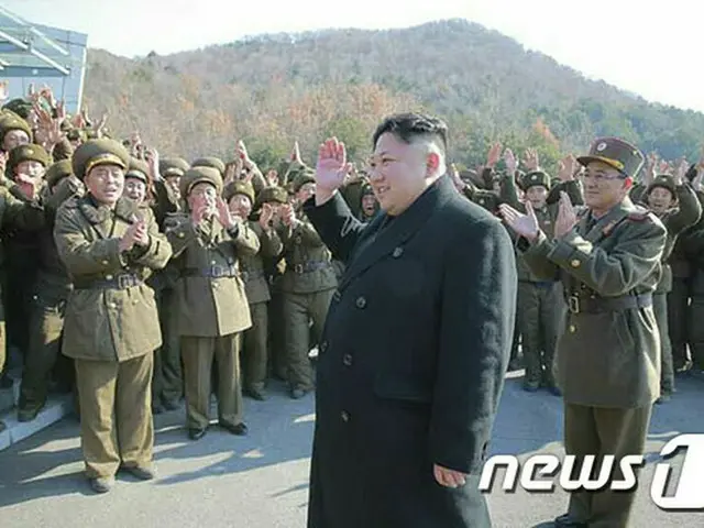 北朝鮮軍部、金日成主席の誕生日を控え金正恩氏に忠誠（提供:news1）