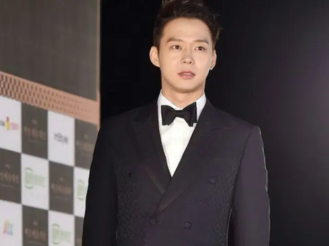 “今秋結婚”ユチョン（JYJ）の側近、「ユチョンが彼女にはまっている。芸能界に欲がない」（提供:OSEN）