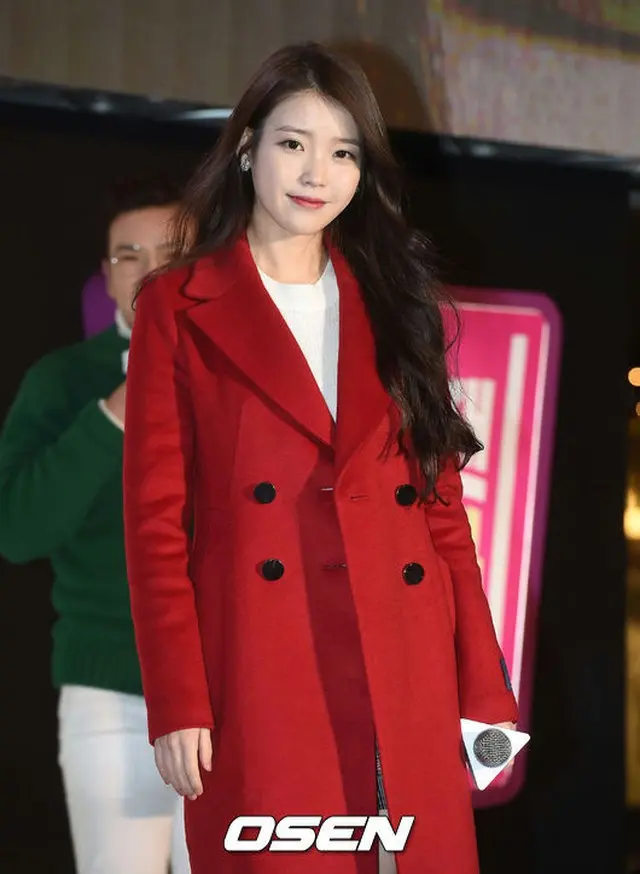 歌手IU、23日「人気歌謡」でカムバックへ（提供:OSEN）