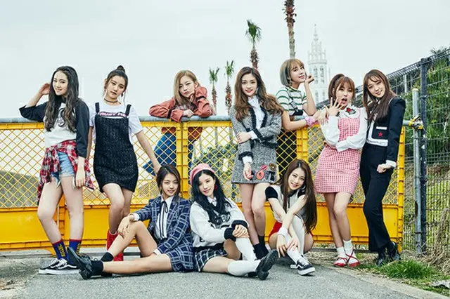 韓国ガールズグループ「PRISTIN」のデビューアルバムのタイトル曲「WEE WOO」MVの再生回数が、1000万回を突破した。（提供:OSEN）