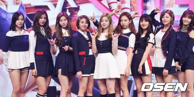 「TWICE」が2連続、初動売上（アルバム発売後、1週間のセールス量）10万枚を突破し、変わらぬ底力を発揮した。（提供:OSEN）