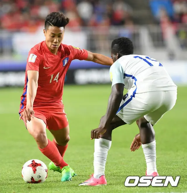 「FIFA U-20ワールドカップ韓国」の韓国代表でありスペイン・バルセロナで活躍中のペク・スンホ（20、バルセロナ・フベニル）がBRION COMPANYとマネジメント契約を結んだ。