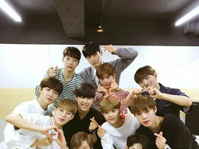 ボーイズグループ「Wanna One」が、初のNAVER Vアプリライブを通じて、6000万ハート（いいね）を突破し、ファンへの感謝の気持ちを伝えた。（提供:OSEN）