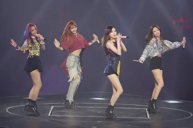 「BLACKPINK」、海外ガールズグループ初となる日本デビュー前単独武道館公演開催！