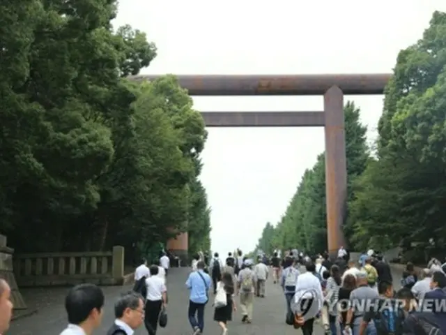 靖国神社の鳥居＝１５日、東京（聯合ニュース）