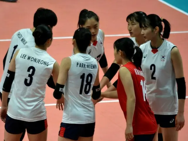 ＜女子バレー＞韓国U-18代表、ドイツに逆転勝利…世界選手権16強進出（提供:news1）