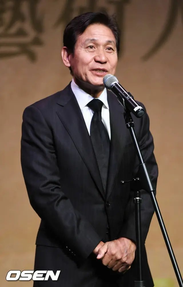 韓国ベテラン俳優アン・ソンギが、俳優の故キム・ジュヒョクを哀悼した。（提供:OSEN）