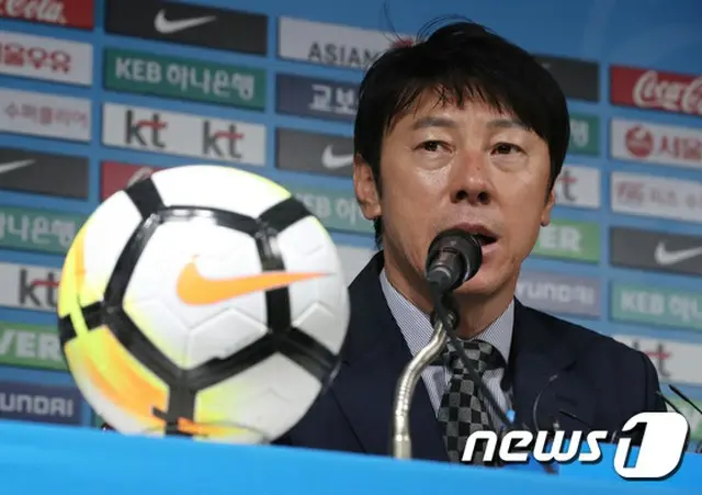 サッカー韓国代表監督 「東アジア杯、優勝するため日本に行く」