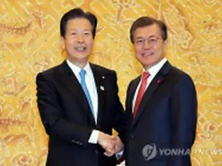 文大統領と公明・山口代表が会談　平昌五輪機に交流拡大を期待