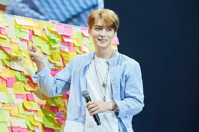 ジェジュン（JYJ）が25日、タイでファンミーティングを開催し、ファンと特別な思い出を作った。（提供:OSEN）