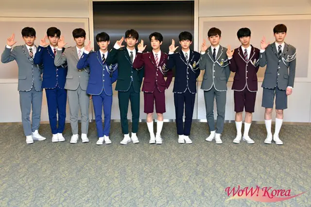 「TRCNG」左からハヨン、ウヨプ、シウ、ハクミン、ヒョヌ、カンミン、ジソン、ジフン、ホヒョン、テソン