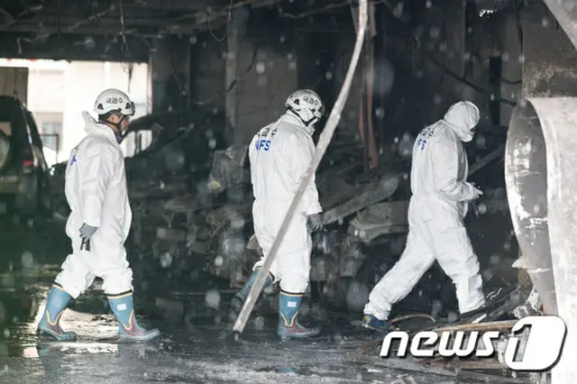 ＜韓国スポーツ施設火災＞被害の多かった女性サウナ、要因はスライディングドアの故障か