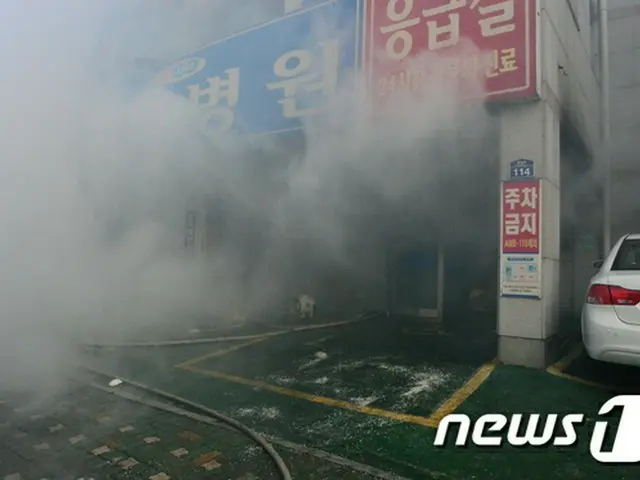 韓国の慶尚南道・密陽市の病院火災の死亡者数が増え続けている。（提供:news1）