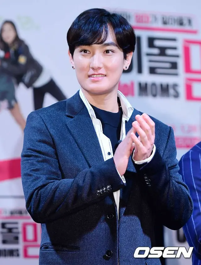 「idol MOMS」のMC兼アドバイザーのKANGTA（38）がグループ「H.O.T.」の再結成について言及した。