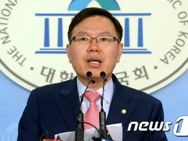 韓国の野党、自由韓国党は21日、北朝鮮が核実験とICBM実験発射を中止し、豊渓里（プンゲリ）の核実験場廃棄を発表したことに対して「大きな意味はない」と評価した。（提供:news1）