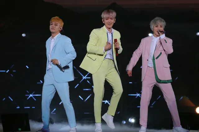 「EXO-CBX」、初の日本全国アリーナツアーが開幕！横浜アリーナ1万3千人が熱狂（オフィシャル）