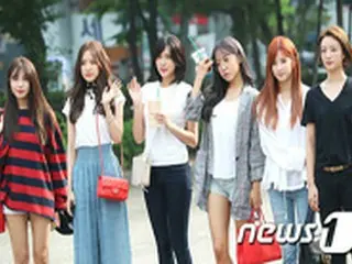 カムバック控えた「Apink」、バラエティ「アイドルルーム」に完全体で出演へ