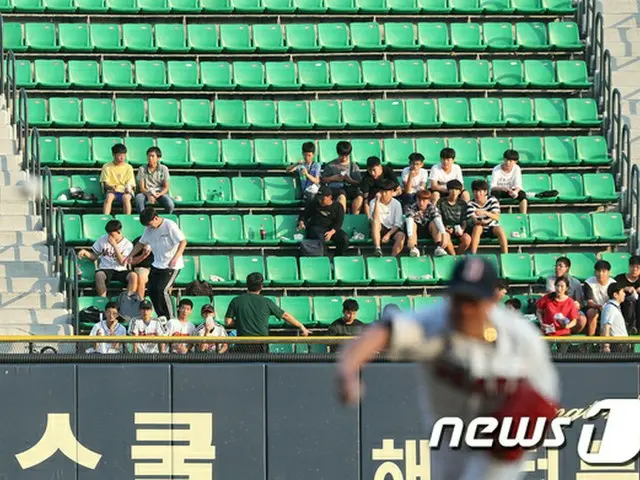 記録的な猛暑、夜も気温下がらずプロ野球はキャンセルか延期か…対策が急務＝韓国