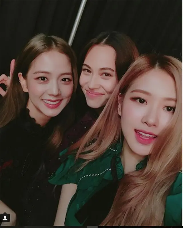 「BLACKPINK」ロゼ＆ジス、水原希子とビューティー3ショット（画像:ロゼのInstagram）