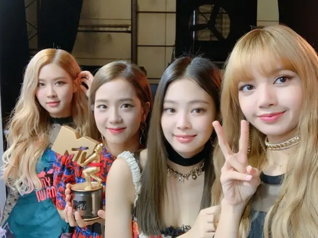 「BLACKPINK」、MTV VMAJ 2018「最優秀ダンスビデオ賞」受賞！2年連続で圧巻のパフォーマンス披露！（オフィシャル）