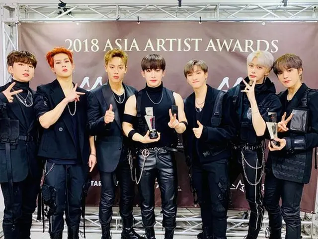 ＜2018AAA＞「MONSTA X」、「今年のアーティスト賞」＆「ベストアイコン賞」受賞で2冠達成（提供:OSEN）