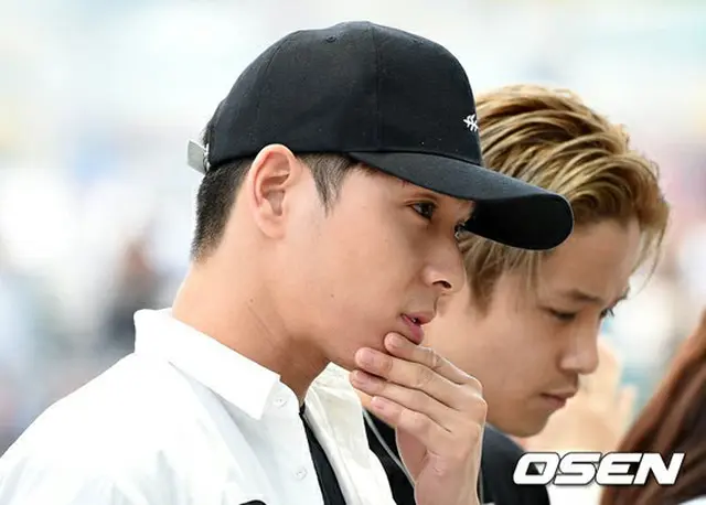 韓国歌手チョン・ジュンヨン（30）、V.I（BIGBANG、28）に続き、チェ・ジョンフン（FTISLAND、29）が、被疑者として警察に出頭して取り調べを受ける。（提供:OSEN）
