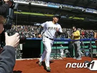 ＜MLB＞カン・ジョンホ、914日ぶりホーム試合に交代出場…2打数無安打