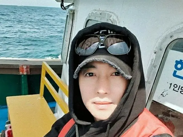 韓国歌手兼俳優のキム・ヒョンジュン（リダ）が済州島(チェジュド)の海上からファンに近況を知らせ、話題になっている。（写真提供:OSEN）