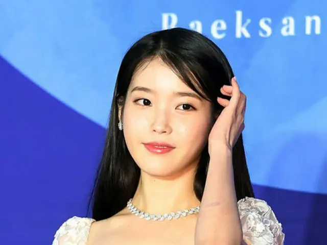 韓国歌手IU（アイユー）が、経済的に困難な家庭の子どもたちのために1億ウォン（約1000万円）を寄付した。（提供:OSEN）