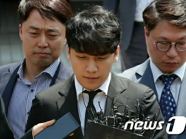 V.I（元BIGBANG）、性売買・横領など7つの容疑で検察送致（画像提供:news1)
