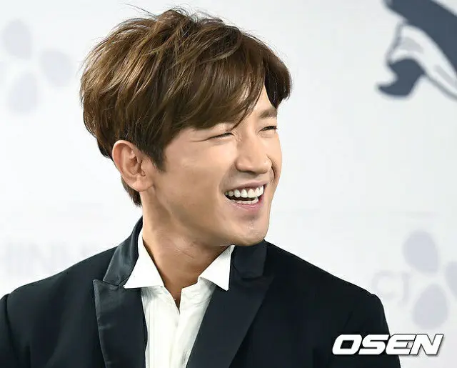 イ・ミヌ（SHINHWA）が強制わいせつの疑いで検察に送致された。（提供:OSEN）