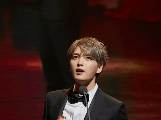 キム・ジェジュン（JYJ）、中国「アジア新曲チャート授賞式」で「海外人気歌手賞」を受賞（提供:OSEN）