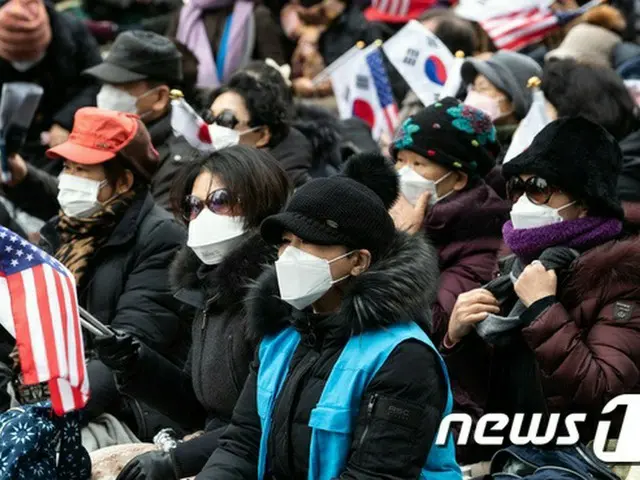 1日の午後、韓国ソウルで開かれた保守系団体“汎国民闘争本部”による集会（提供:news1）