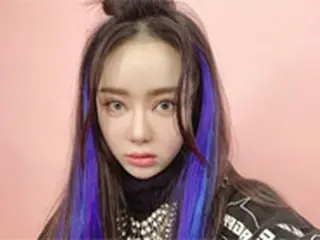 女優ソウ、カラコン＆破格のヘアスタイル姿披露“エキゾチックな雰囲気”