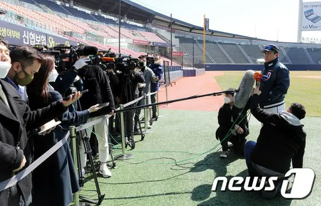 韓国プロ野球、選手とメディアの距離は「2メートル以上」＝新型コロナ対策（画像:news1）