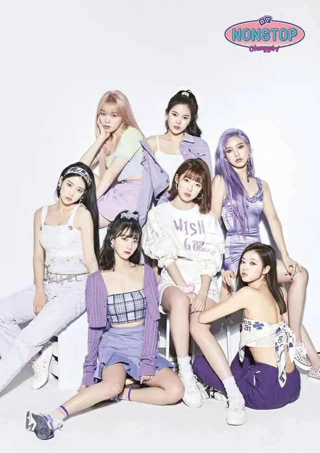 「OH MY GIRL」が音源チャート1位を席巻した。（提供:OSEN）