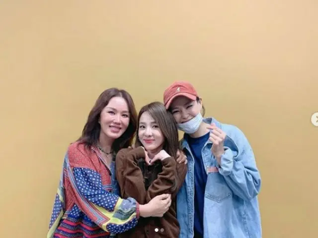 DARA（元2NE1）、オム・ジョンファ＆イ・ハニの応援に「幸せ！」（画像:OSEN）