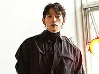 Rain（ピ）、カラフル照明が包む腹筋…グラビアビハインド公開