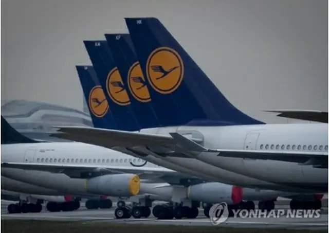 フランクフルト国際空港に駐機中のドイツ空港大手ルフトハンザの旅客機（資料写真）＝（ＡＰ＝聯合ニュース）