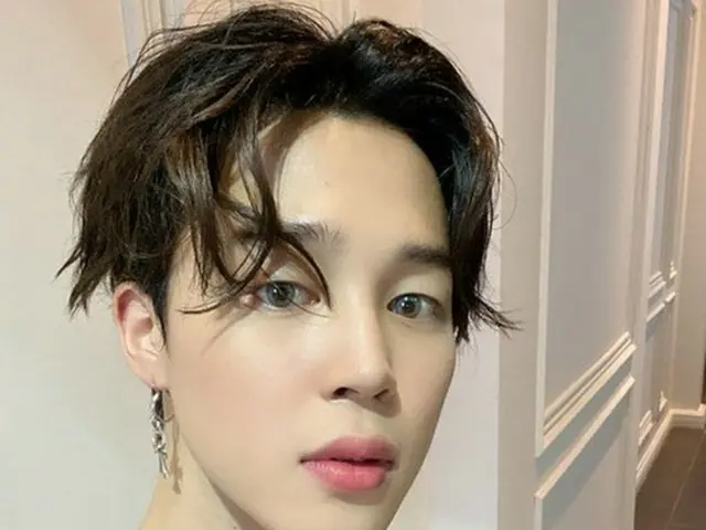 【トピック】JIMIN（BTS）、透き通るような肌と魅惑的なまなざしでファンを魅了（画像提供:OSEN）