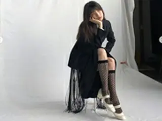 スジ（元Miss A）、画報撮影で網タイツをはいて誇る脚線美