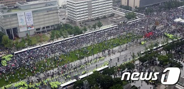 「1日の感染者300人台が現実に…引き続き拡大すれば第3段階に格上げも」＝韓国（提供:news1）