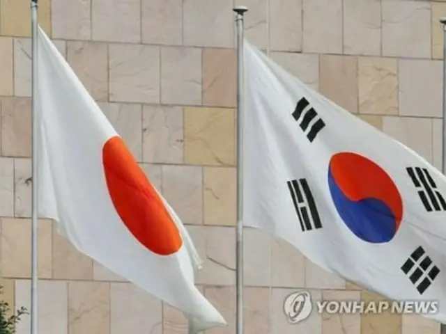 韓国と日本の国旗（資料写真）＝（聯合ニュース）