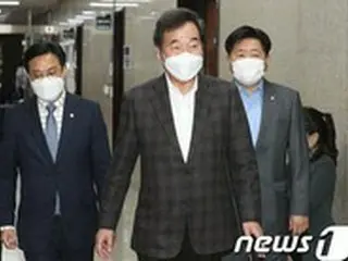 李洛淵代表「菅義偉首相の供物奉納は遺憾」に対し、河村建夫幹事長「批判はよくわかる」