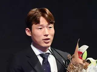 ＜Kリーグ大賞＞全北現代を優勝に導いたソン・ジュンホ、MVP＆最高のMF受賞