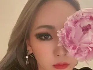 CL（元2NE1）、ボリューム感溢れるスタイル…セクシー美誇示に注目