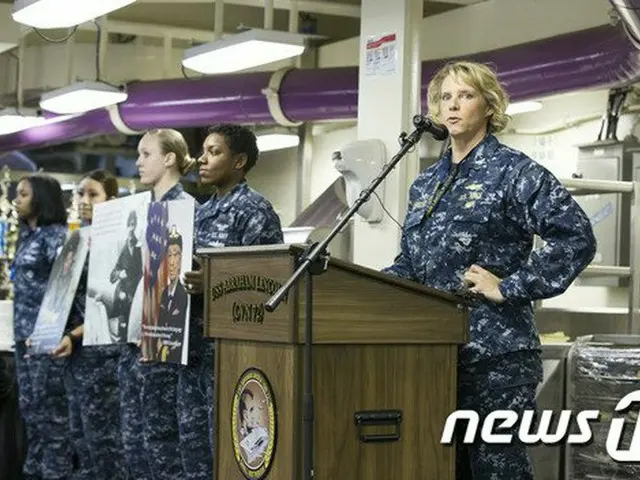 アメリカ海軍空母を女性が率いる…245年の米海軍史上初の女性艦長＝韓国報道（画像提供:wowkorea）