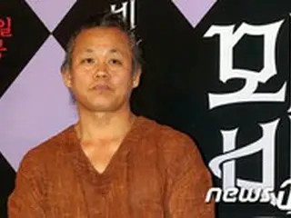 新型コロナウイルスの合併症で死去したキム・ギドク監督、ラトビア現地で火葬へ